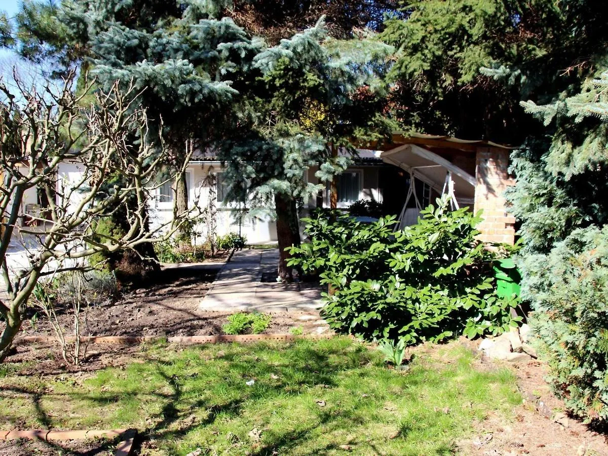 Bungalow garden idyll, Berlin